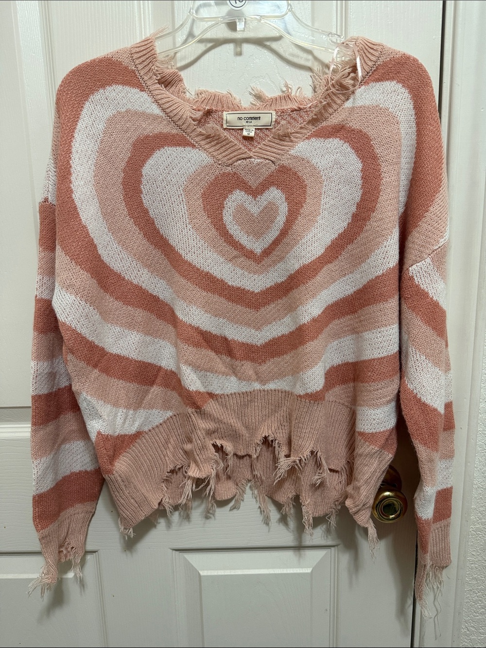 No Comment Heart-Pattern Distressed V-Neck Sweater in Dusty Pink & White